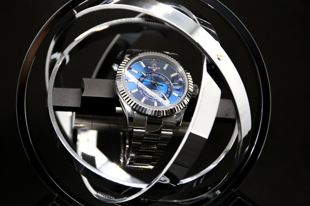 Tourbillon / Gyro / Orbit Watch Winder - Elbrus Horology: The Pulsar 360 #1.1