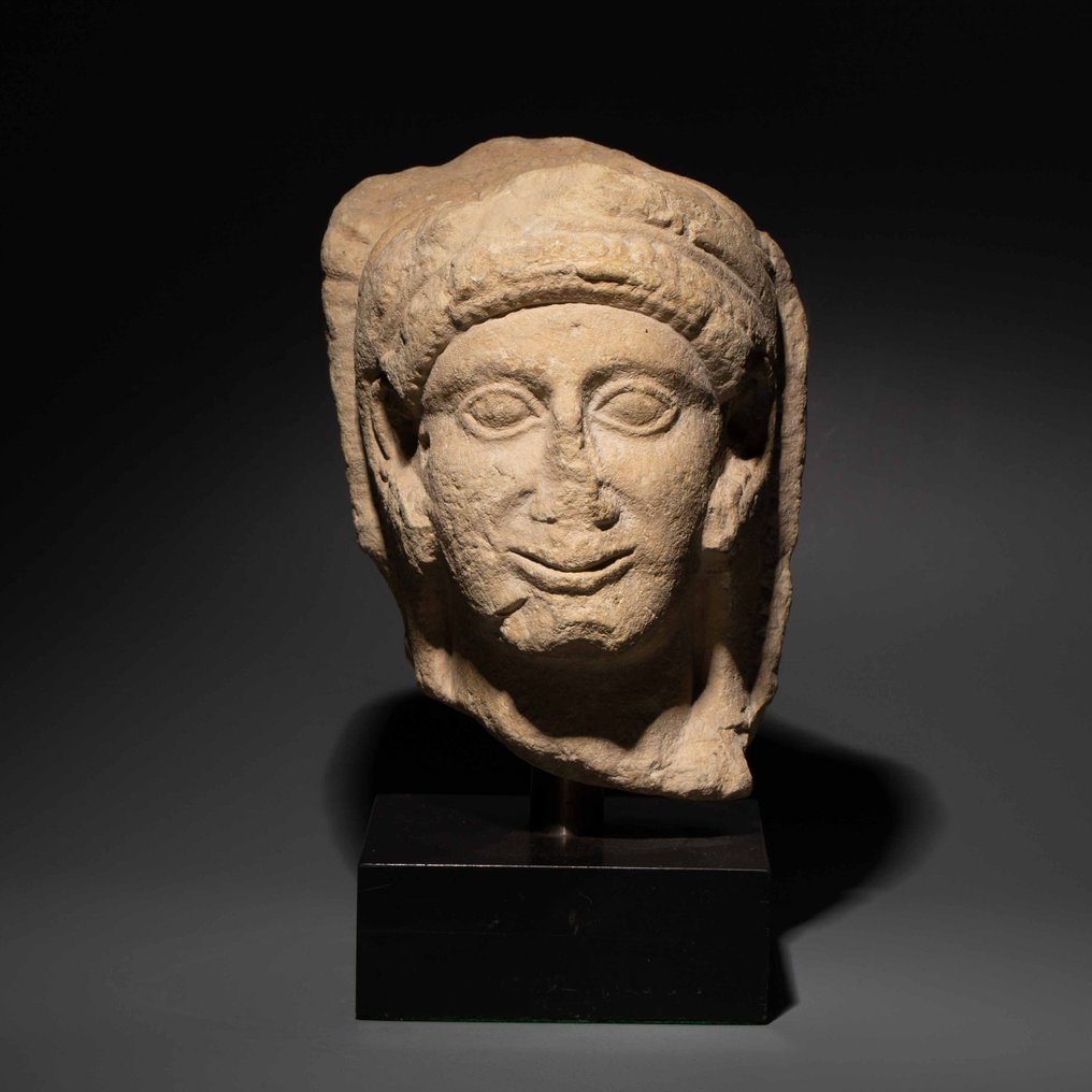 Antica Grecia, Cipro Calcare Capo eroe Herkules Eracle. 23 cm H. IV secolo a.C. Licenza di esportazione spagnola. #1.1