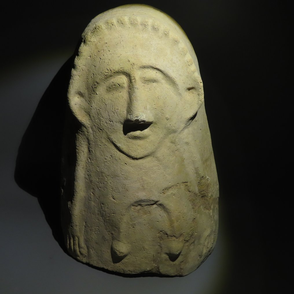 kanaanilainen Terrakotta Naisen sarkofagin rintakuva. Korkeus 55 cm. 1400-1300 eaa. TL-testin kanssa. Espanjan #1.1