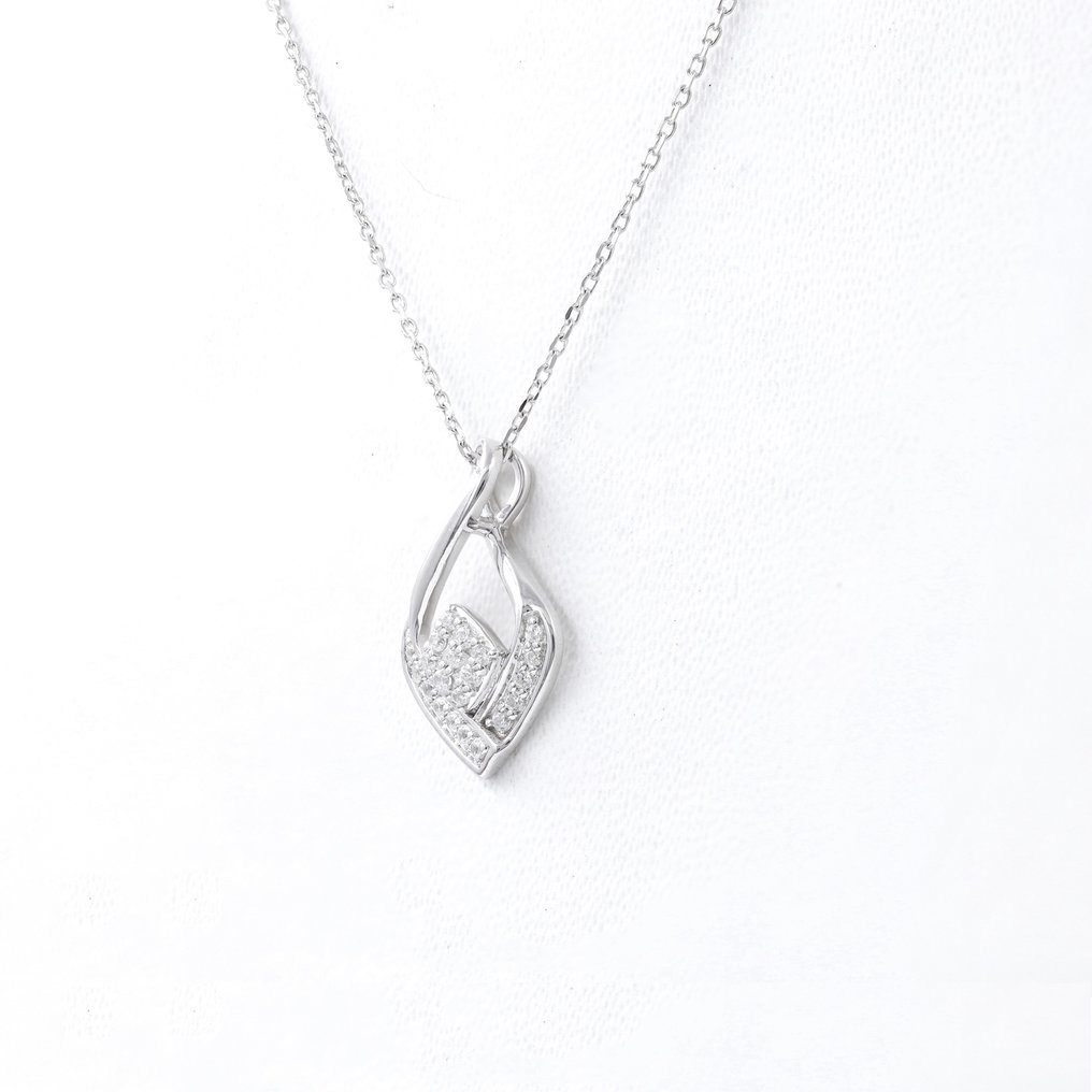 Necklace with pendant - 18 kt. White gold -  0.15 tw. Diamond  (Natural) #2.1