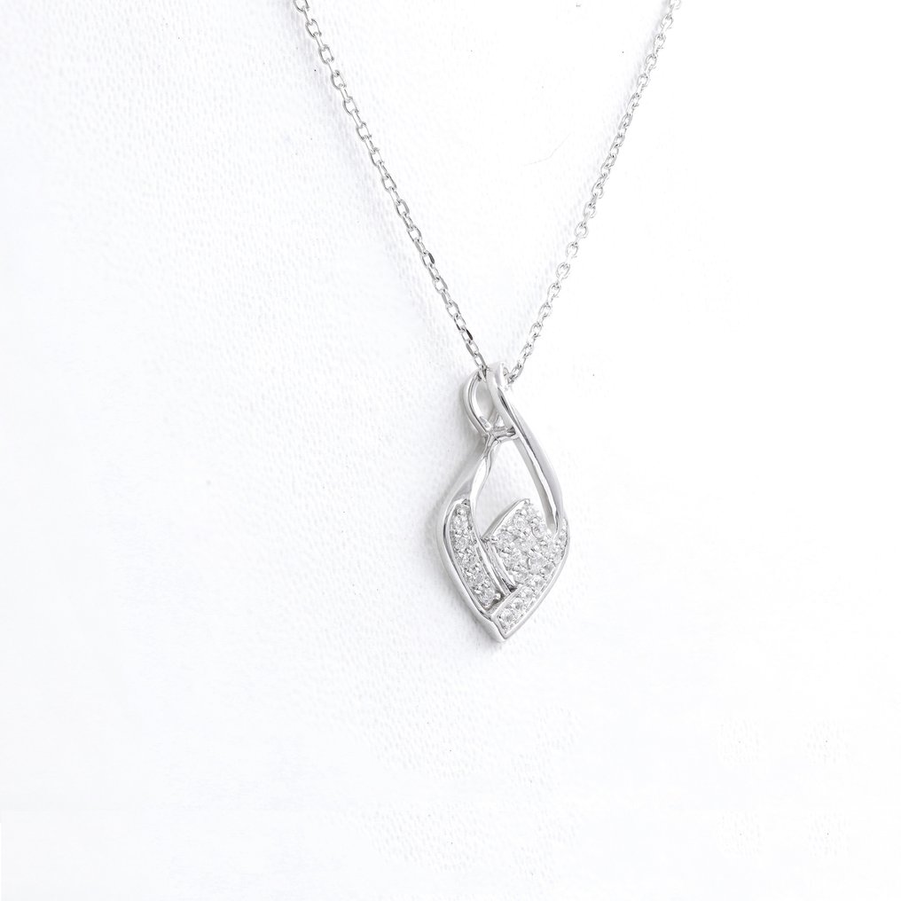 Necklace with pendant - 18 kt. White gold -  0.15 tw. Diamond  (Natural) #1.2