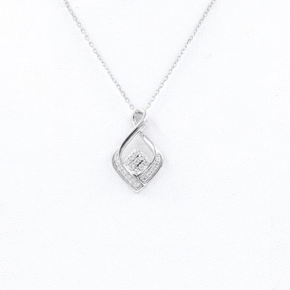 Necklace with pendant - 18 kt. White gold -  0.15 tw. Diamond  (Natural) #1.1