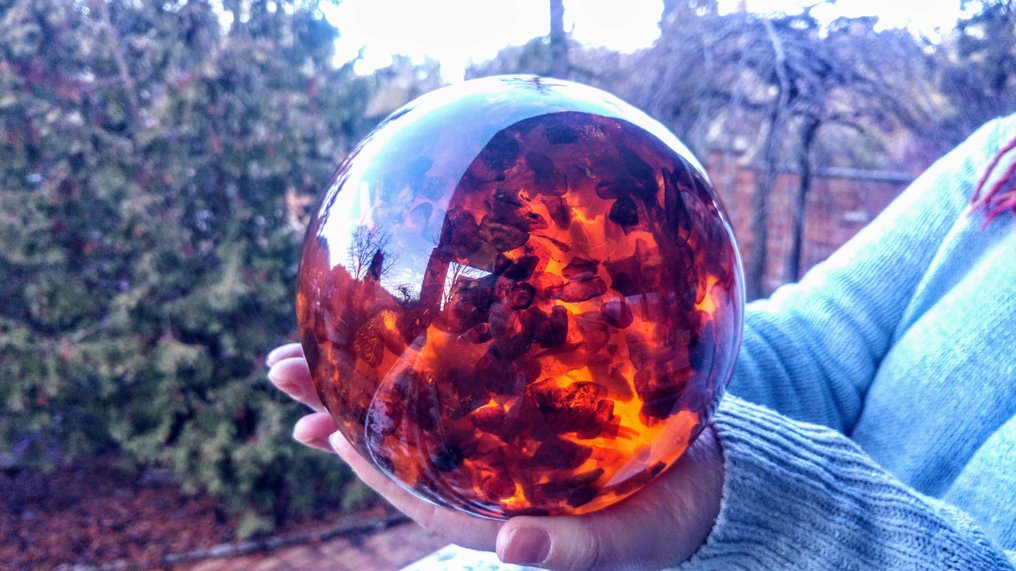 Chihlimbar Sferă mare de chihlimbăr baltic. - Înălțime: 14 cm - Lățime: 14 cm- 1.8 kg #2.1