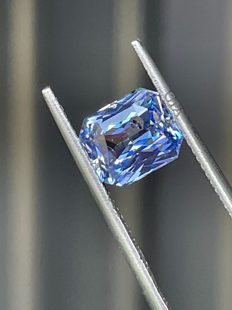 1 pcs  蓝色 蓝宝石  - 2.64 ct - 美国宝石研究院（GIA） #3.2