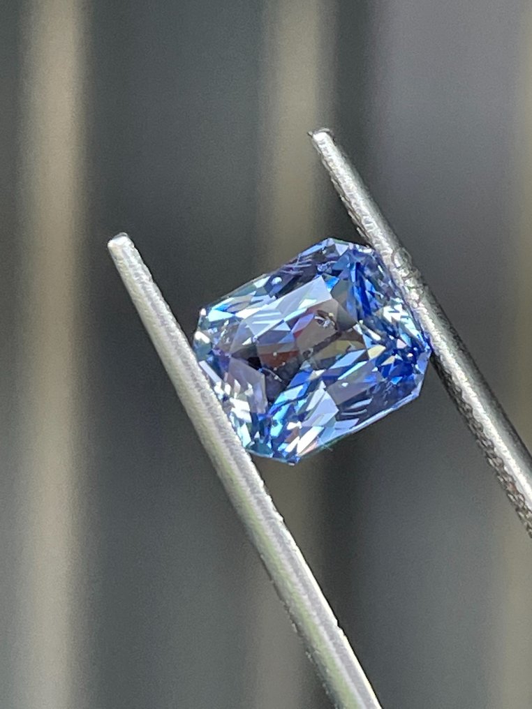 1 pcs  蓝色 蓝宝石  - 2.64 ct - 美国宝石研究院（GIA） #1.0