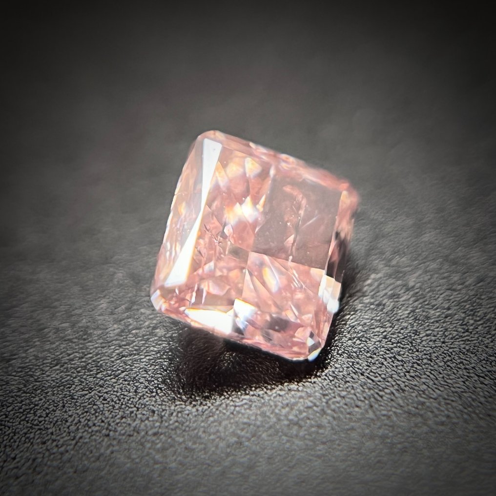 1 pcs 鑽石 - 0.24 ct - 枕形 - fancy brownish pink - SI2 #1.2