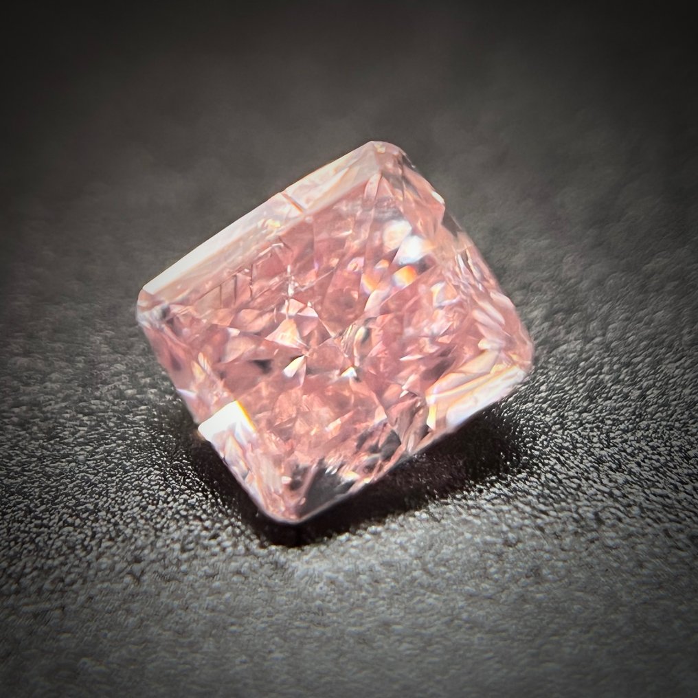 1 pcs 鑽石 - 0.24 ct - 枕形 - fancy brownish pink - SI2 #1.1