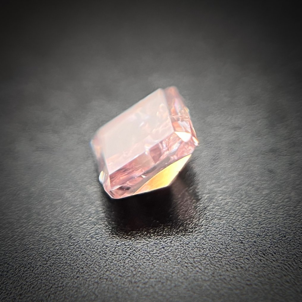 1 pcs 鑽石 - 0.24 ct - 枕形 - fancy brownish pink - SI2 #3.2