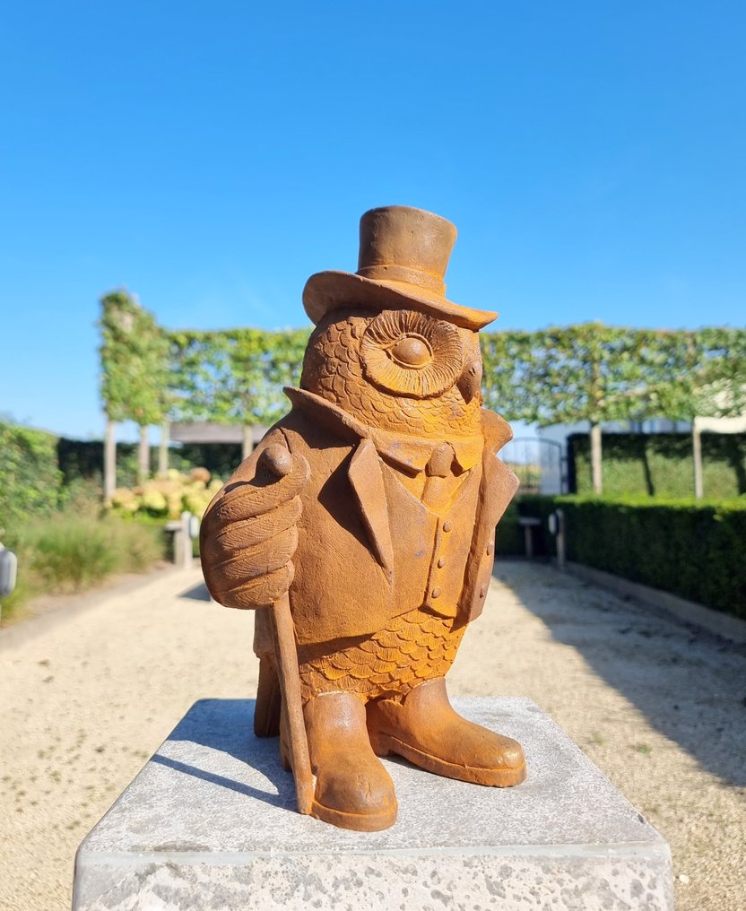 Figurine Large wise owl Iron auction online Catawiki