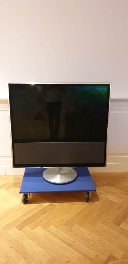 Bang & Olufsen - Flat screen TV #1.1