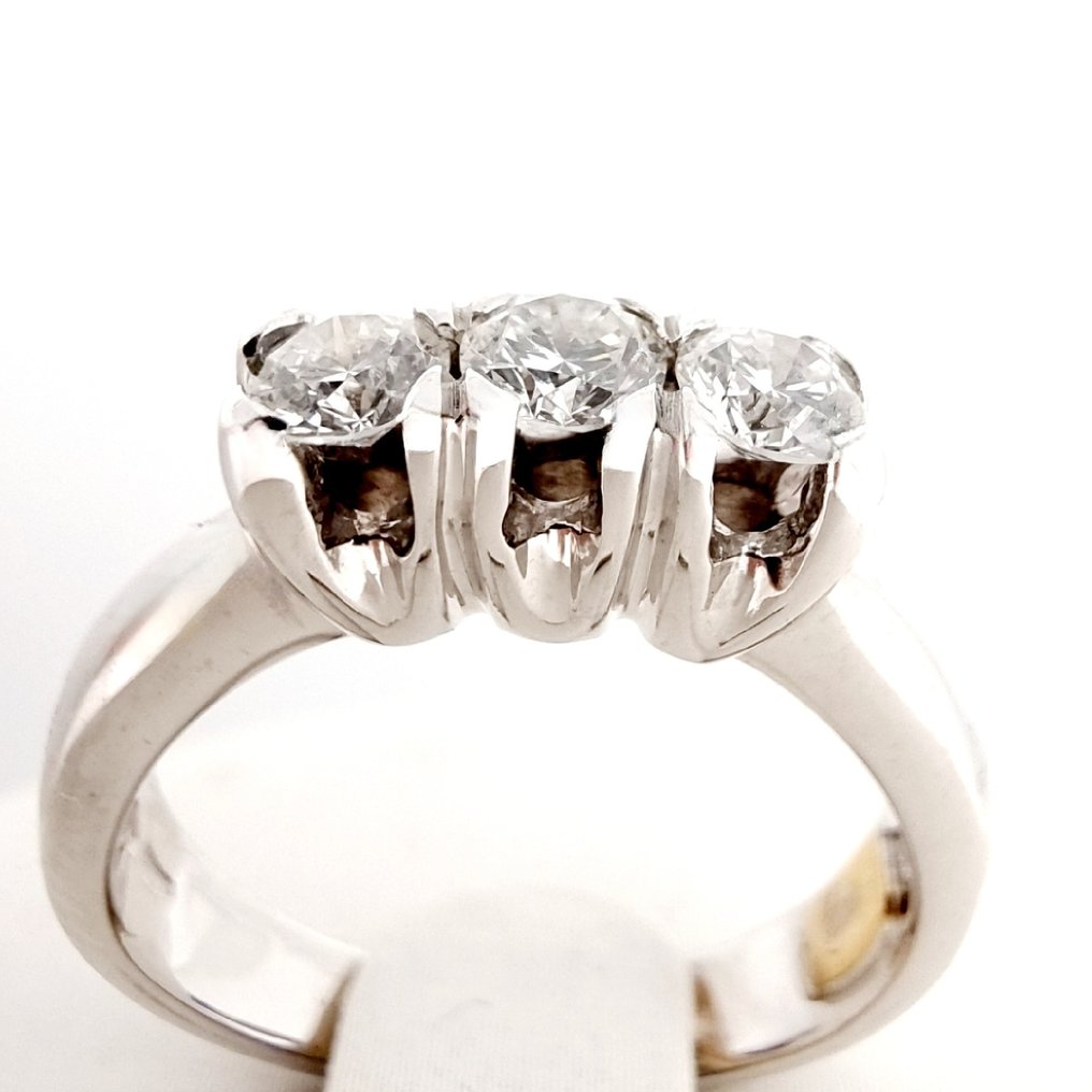 Ring Vittguld Diamant #2.1