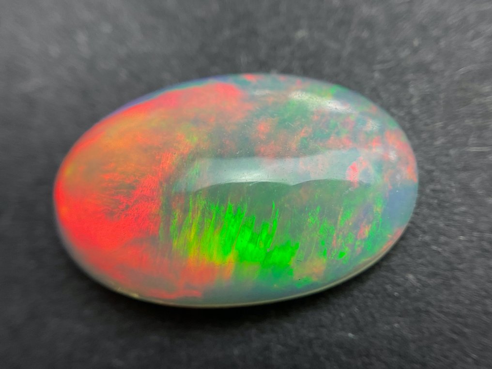 White Orange + Play of Colors (Vivid) Fine Color Quality - Crystal Opal - 2.41 ct #2.2