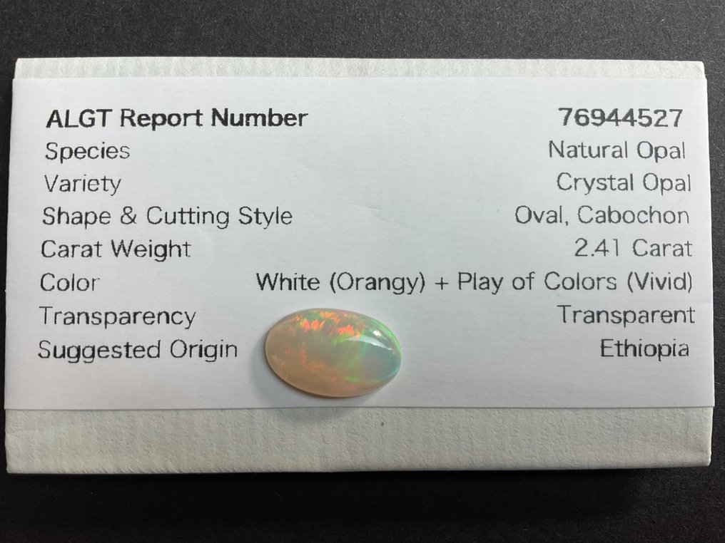 White Orange + Play of Colors (Vivid) Fine Color Quality - Crystal Opal - 2.41 ct #3.2