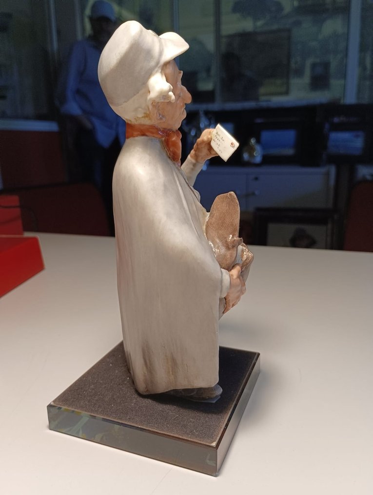 小雕像 - Il Postino  (2) - 紙, 陶瓷 #2.1