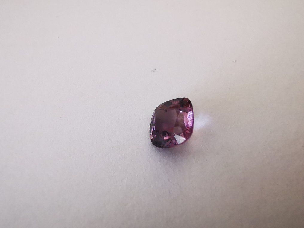 紫色 尖晶石 - 2.05 ct #2.2
