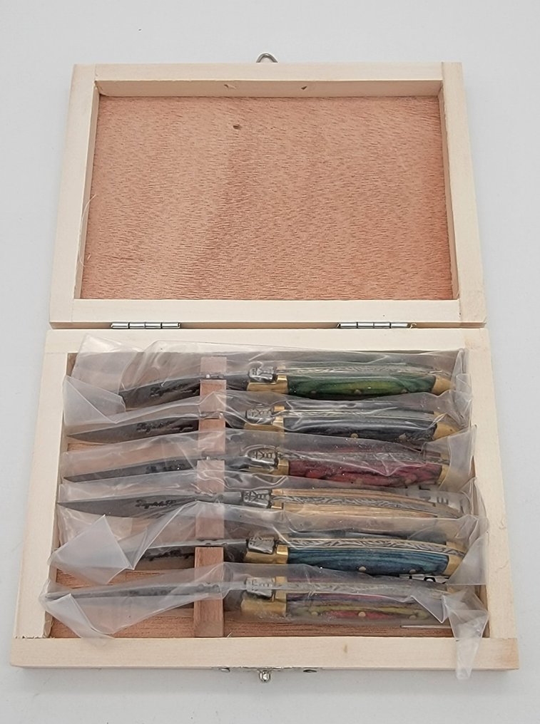 Laguiole Bougna - Ensemble de couteaux de table (6) - Bois, Laiton - Pic - Apéritif #1.0