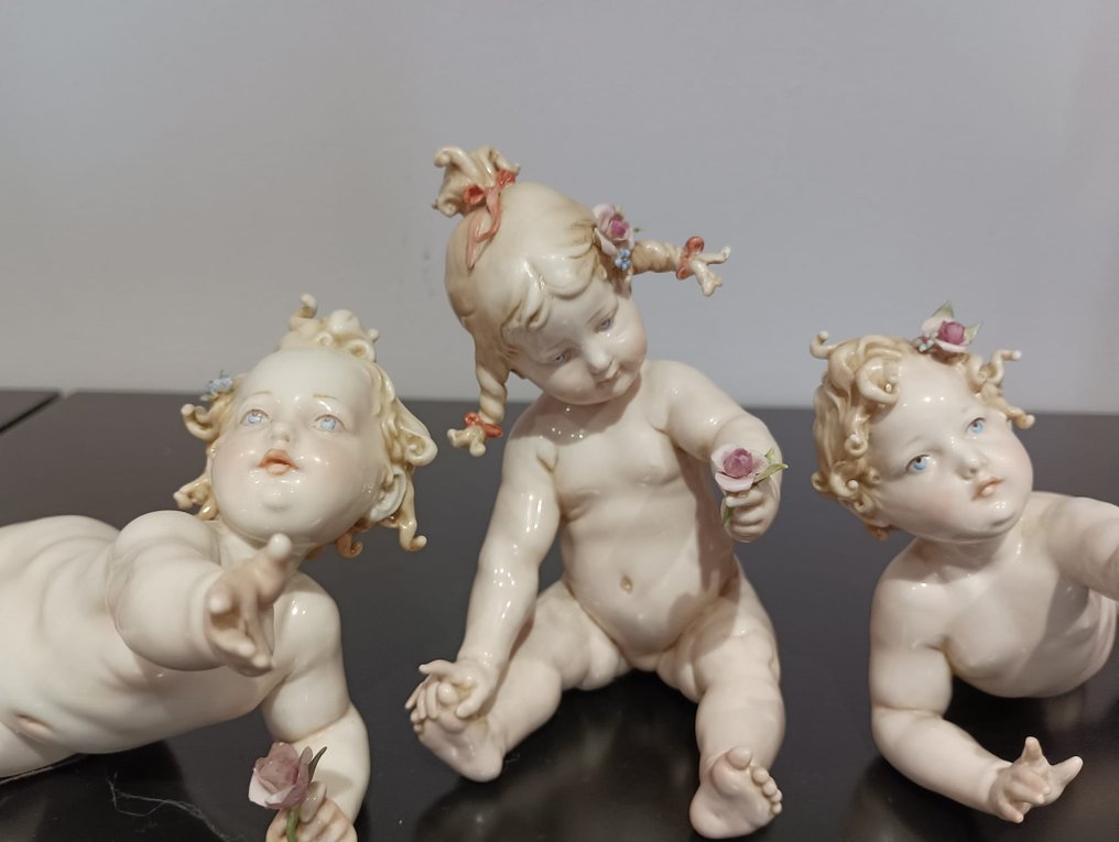Giuseppe Cappè - Statuette - Gruppo putti (4) - Keramik #1.0