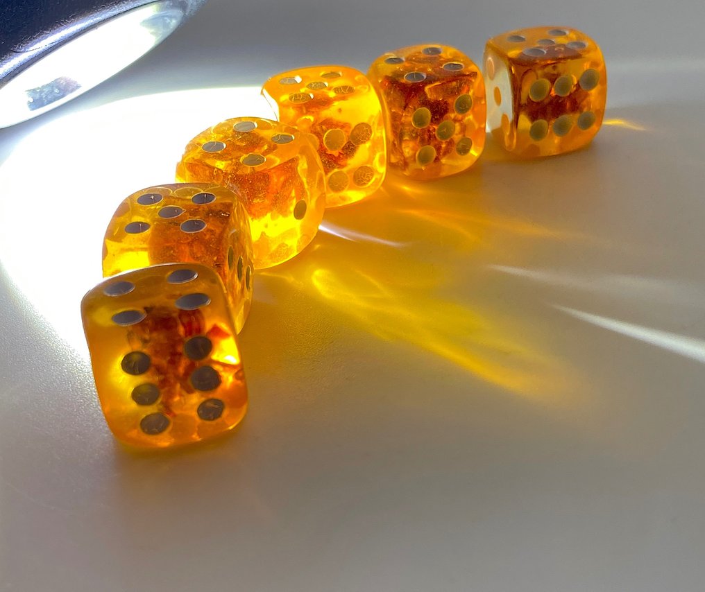 Dice with Baltic amber stones - Amber - succinite (No Reserve Price) #1.0