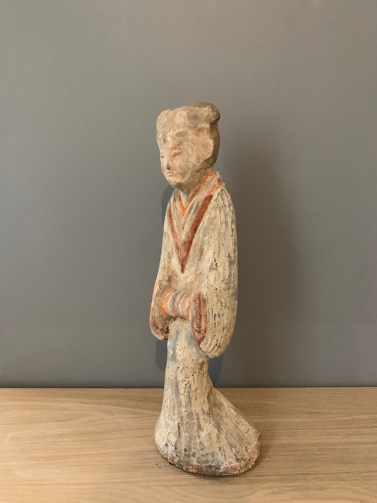 Antica scultura in terracotta cinese della dinastia Han di una cortigiana-signora - 42 cm #1.2