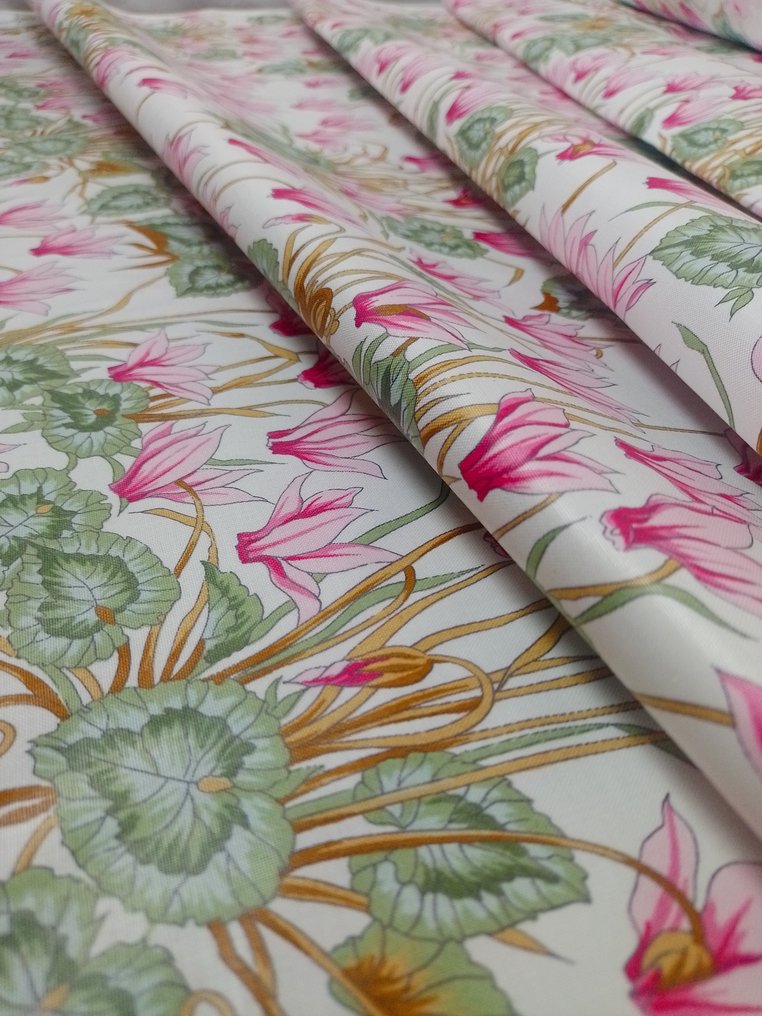 Suntuoso corte de chita com motivo floral de ciclâmen - Têxtil  - 500 cm - 140 cm #1.2