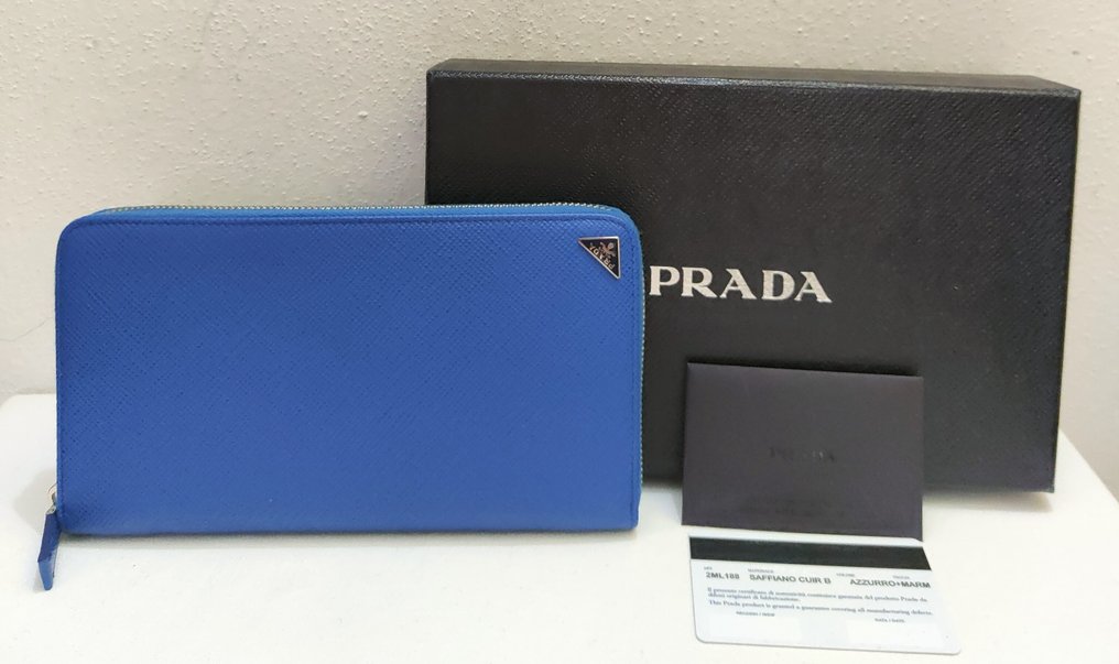 Prada Saffiano Cuir Clutch bag auction online Catawiki