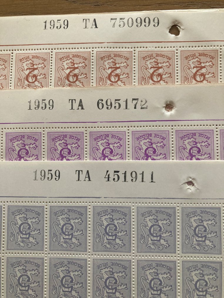 België 1951/1957 - Cijfer op heraldieke leeuw : 5c violetgrijs - 2c geelbruin - 3c lichtpaars in vel van 4 x 100 - OBP/COB 849 + 1026A/B #2.1