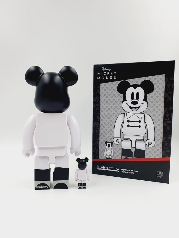 Disney Bearbrick x Medicom toy - Be@rbrick x Disney Mickey Mouse Hat & Pancho 400% & 100% Bearbrick 2023 #1.2