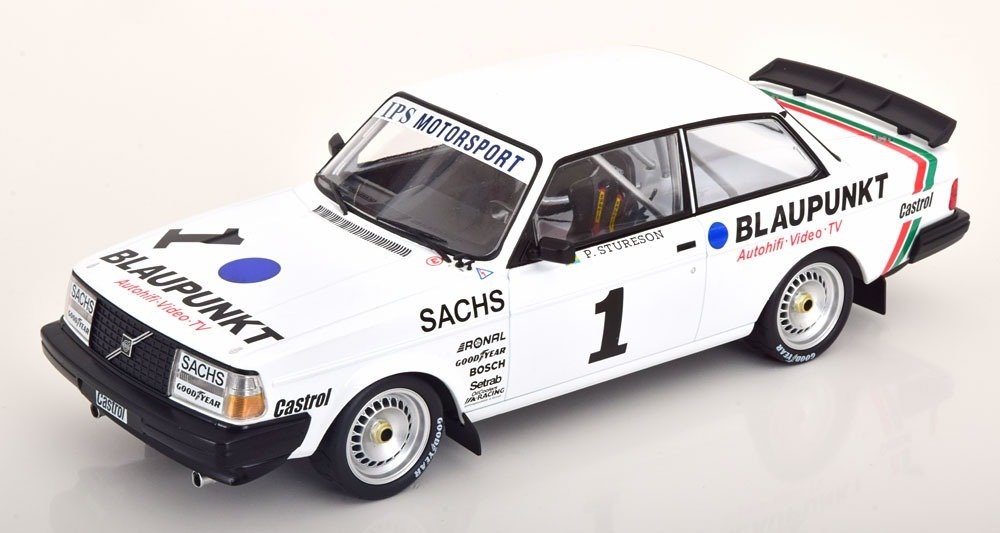 IXO 1:18 - Modelauto - Volvo 240 Turbo No. 1, Bergischer Lion, DTM  Zolder - P.Stureson - Zeldzaam model! #1.0