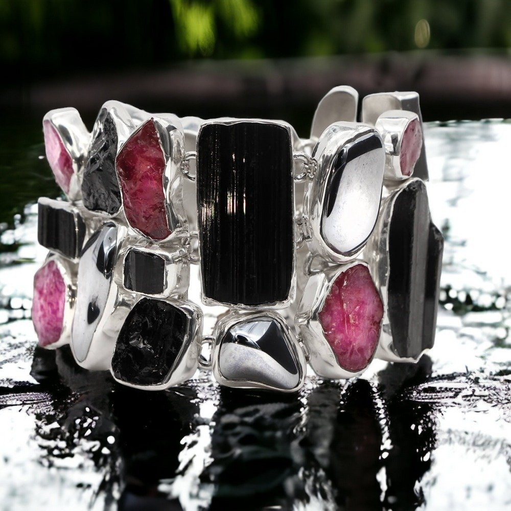 Bracelet - GEM Mosaic - Ruby - Black Tourmaline and Hematite - Radiant Elegance: A Mosaic of Gemological Beauty - Height: 200 mm - Width: 42 mm- 105 g #1.0