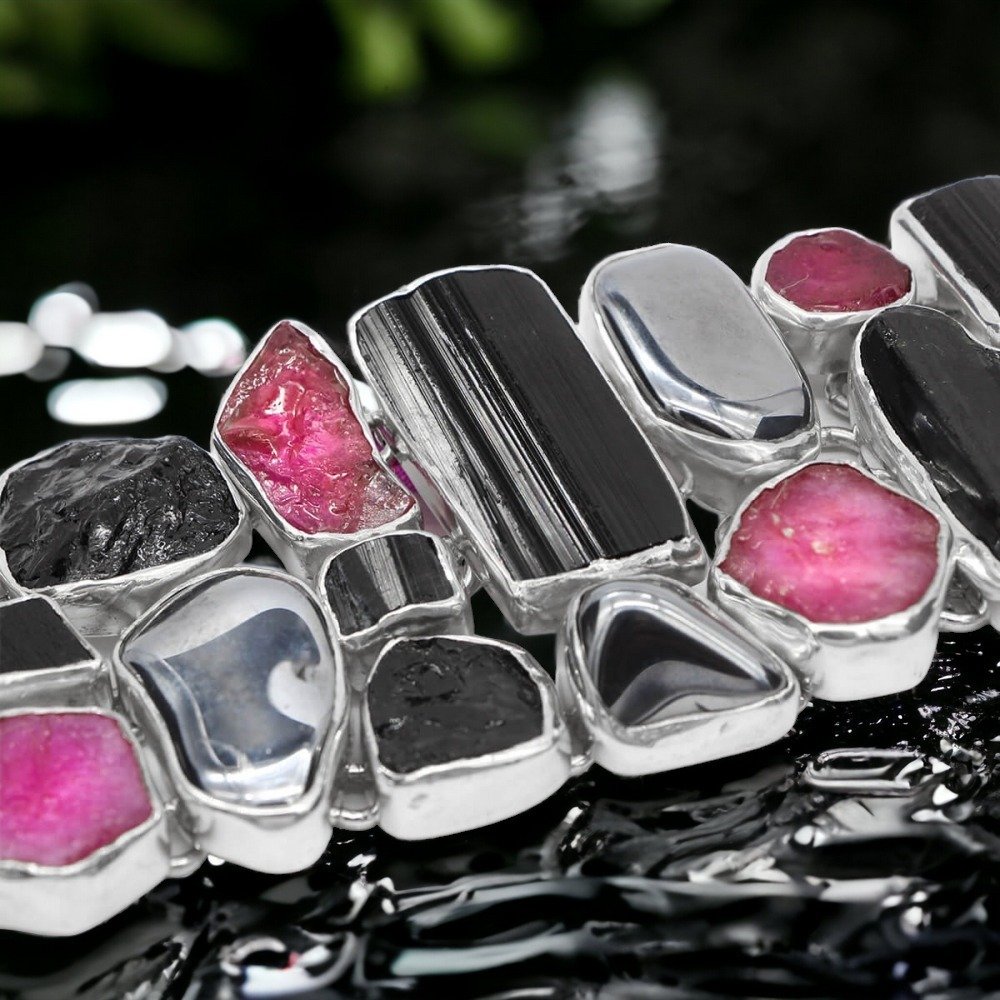 Bracelet - GEM Mosaic - Ruby - Black Tourmaline and Hematite - Radiant Elegance: A Mosaic of Gemological Beauty - Height: 200 mm - Width: 42 mm- 105 g #2.1