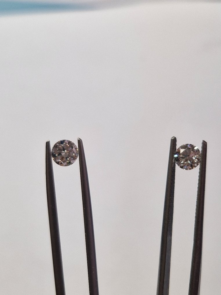 2 pcs 鑽石  (天然)  - 1.40 ct - 圓形 - F(近乎無色) - VS2 - 美國寶石學院（Gemological Institute of America (GIA)） #3.1