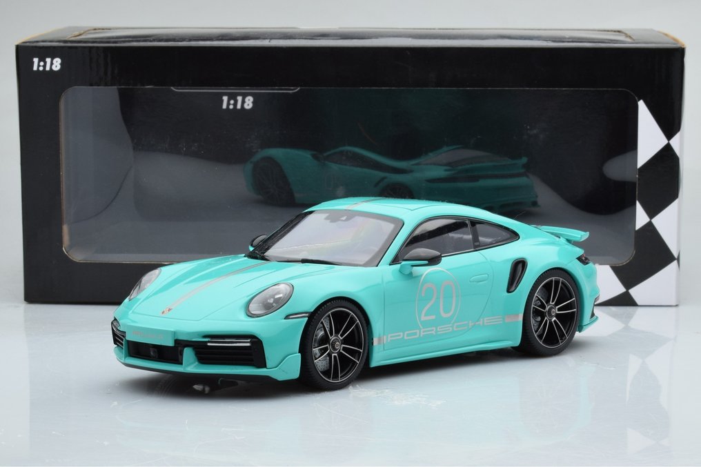Minichamps 1:18 - Modelsportsvogn - Porsche 911 Turbo S Sport Design Package 2021 - Limited Edition på 504 stk. #1.1