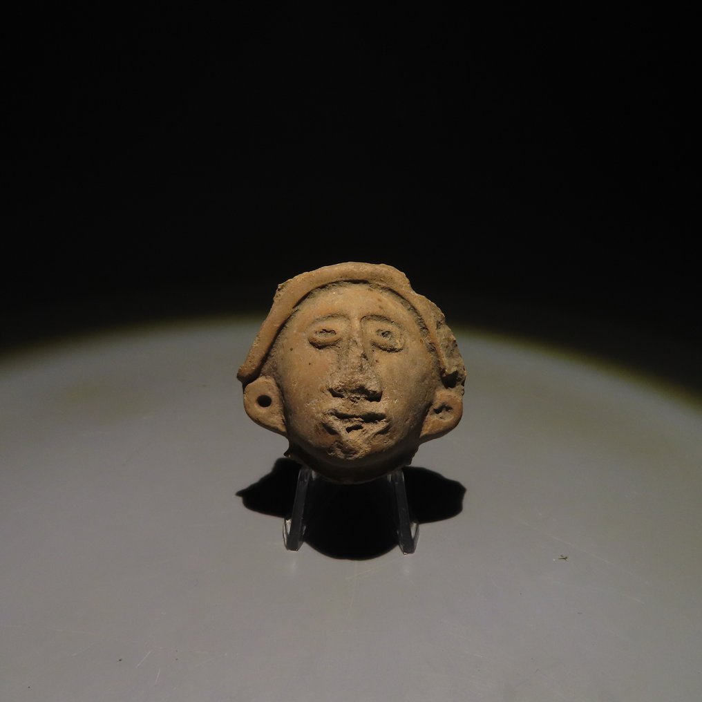 Mayan Terracotta Head. ca. 300-600 AD. 4.3 cm. Spanish Import License. #2.1