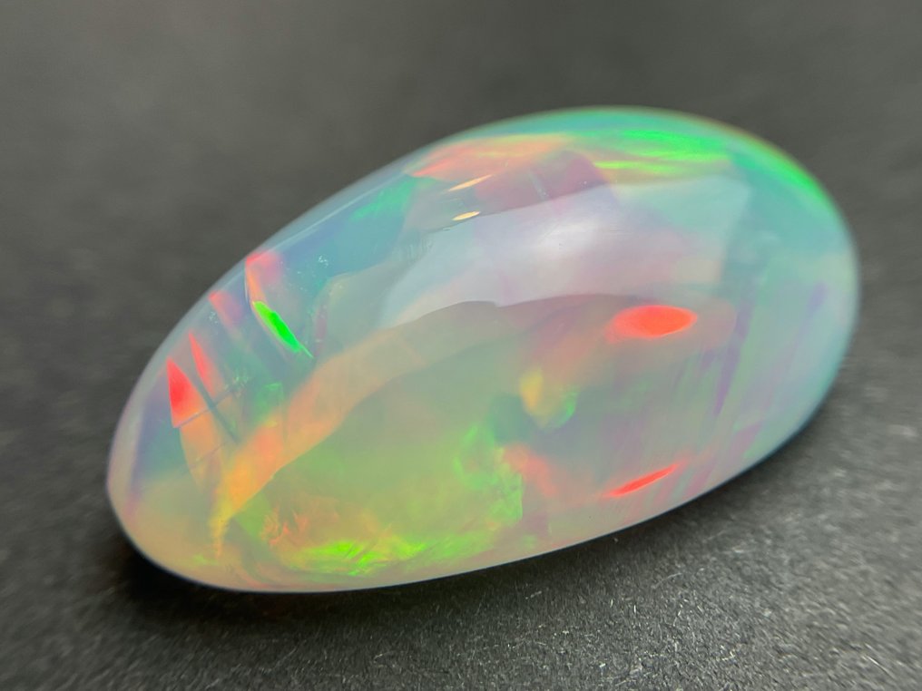 Vit + Färgspel (Vivid) Kristall opal - 14.04 ct #2.2