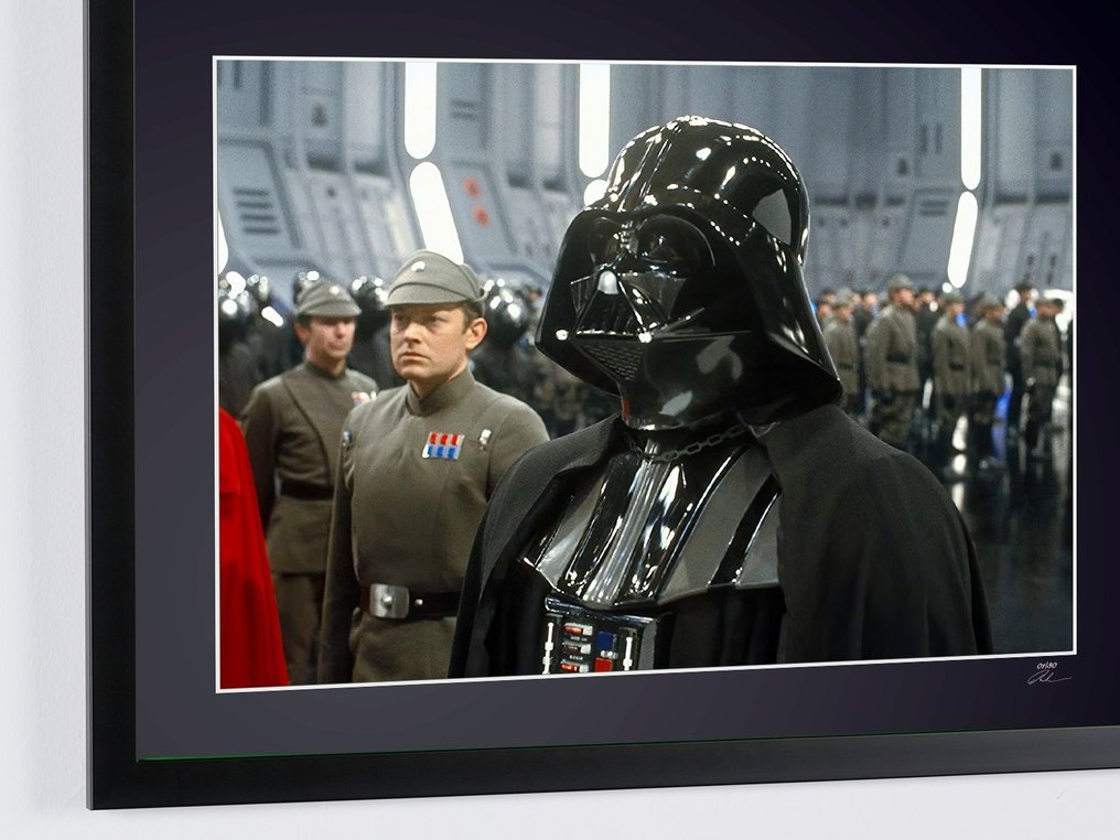 Star Wars Episode VI: Return of the Jedi - David Prose as " Darth Vader" - Fine Art Photography - Luxury Wooden Framed 70X50 cm - Limited Edition Nr 04 of 30 - Serial ID 60051 - Original Certificate (COA), Hologram - 100% New. Shipping Reduction from 3 items #4.3