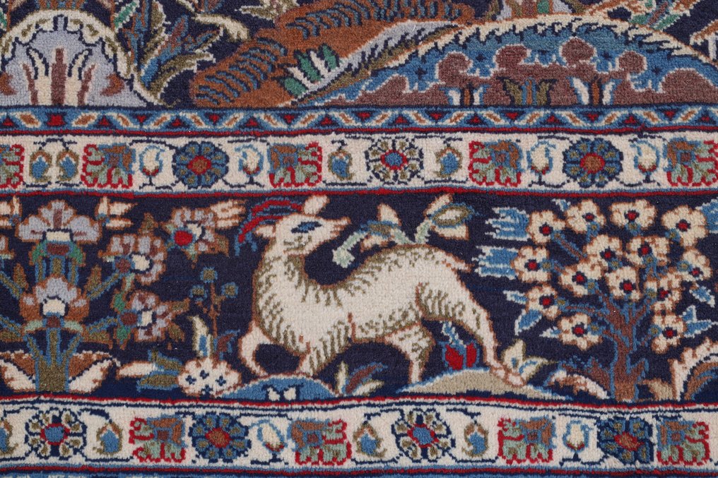 Isfahan Animal World unique - Carpet - 360 cm - 245 cm #1.1