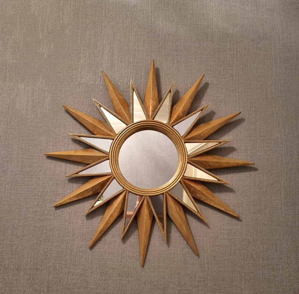 Wall mirror  - Glass, resin #4.3