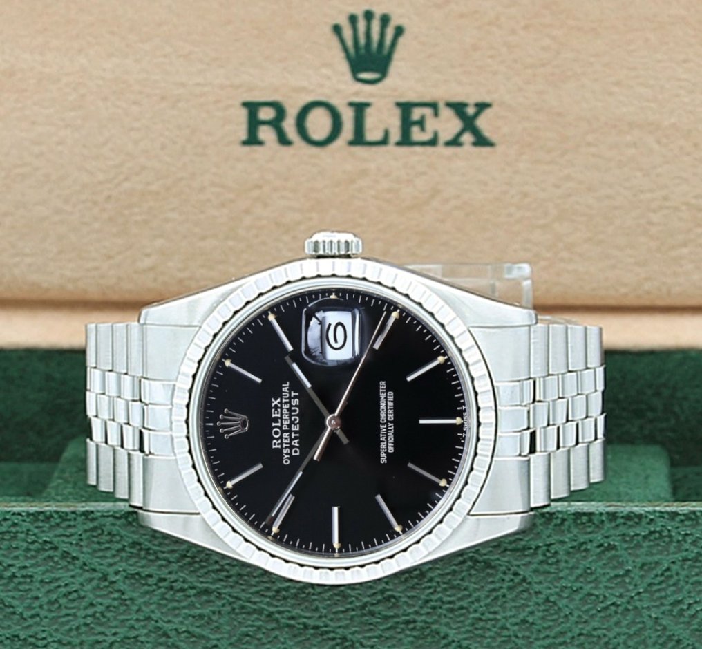 Rolex - Oyster Perpetual Datejust - Black (Circle) Dial - 16220 - Unisexe - 2000-2010 #1.1
