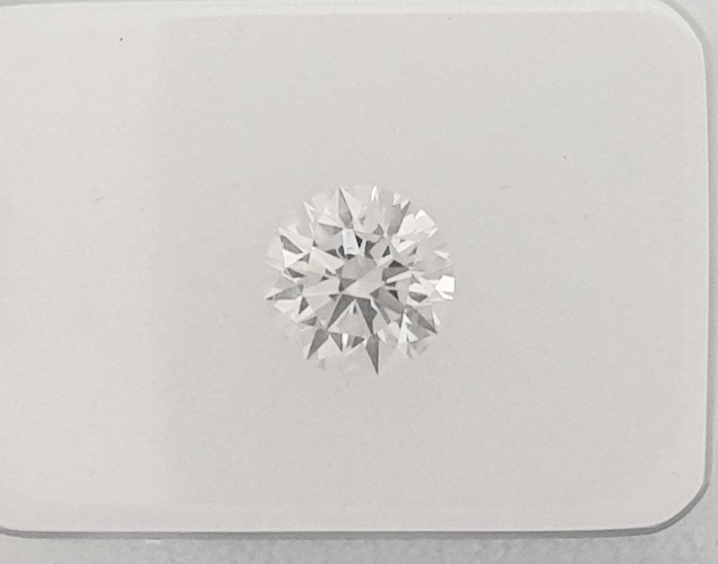 1 pcs Diamante  (Natural)  - 0.73 ct - Redondo - D (incoloro) - VS2 - Antwerp International Gemological Laboratories (AIG Israel) #3.2