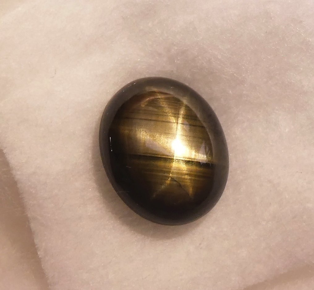 Safir Stea  - 5.67 ct - IGE (Institutul gemologic din Spania) #4.3