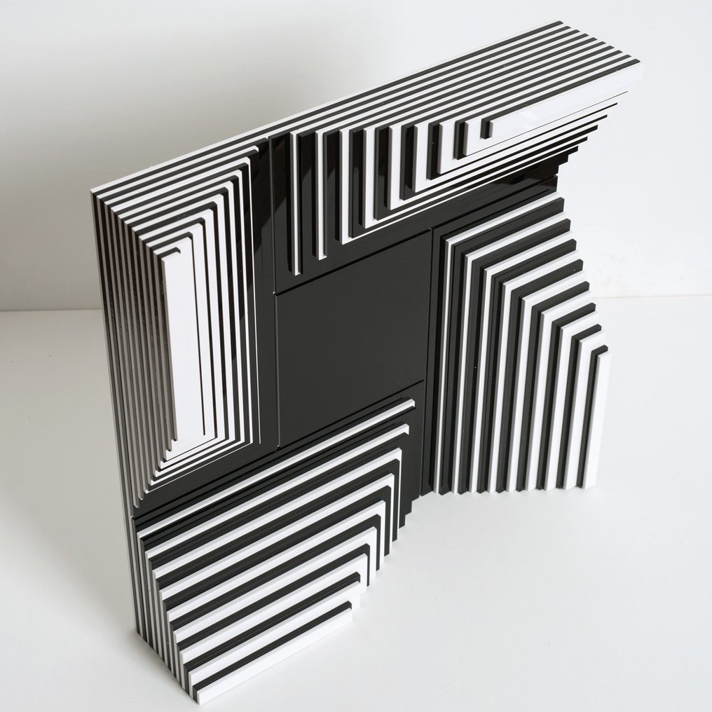 Gio Schiano - Scultura, LIMITED EDITION - It's not a labyrinth - 30 cm - Metacrilato colato #4.3