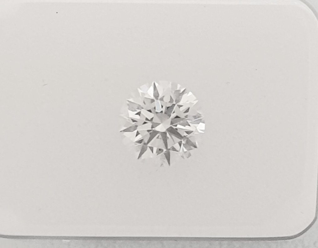 1 pcs Diamant  (Natur)  - 0.73 ct - Rund - D (farveløs) - VS2 - Antwerp International Gemological Laboratories (AIG Israel) #1.1
