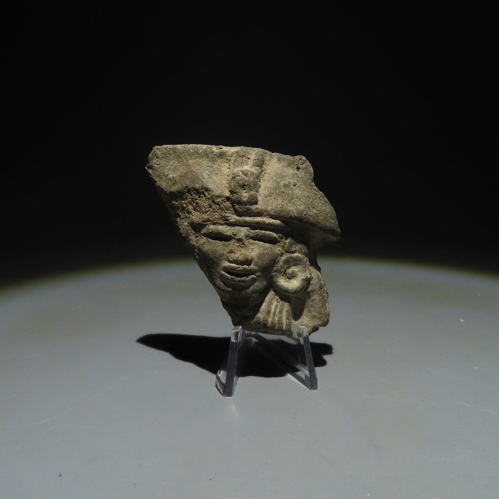 Teotihuacán, México Terracota Figura de cabeza. 100-500 d.C. 4,5 cm H. Licencia de Importación Española. #1.2