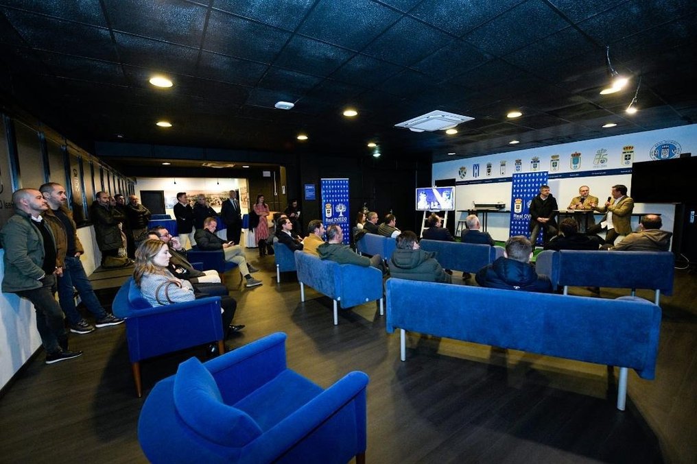 Real Oviedo «Εμπειρία VIP» επίσκεψη στο στάδιο Carlos Tartiere #3.2