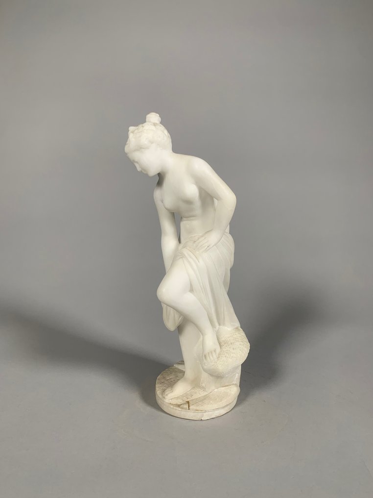 Sculpture, La baigneuse d'après Christophe Gabriel Allegrain - 29 cm - Marble #1.2