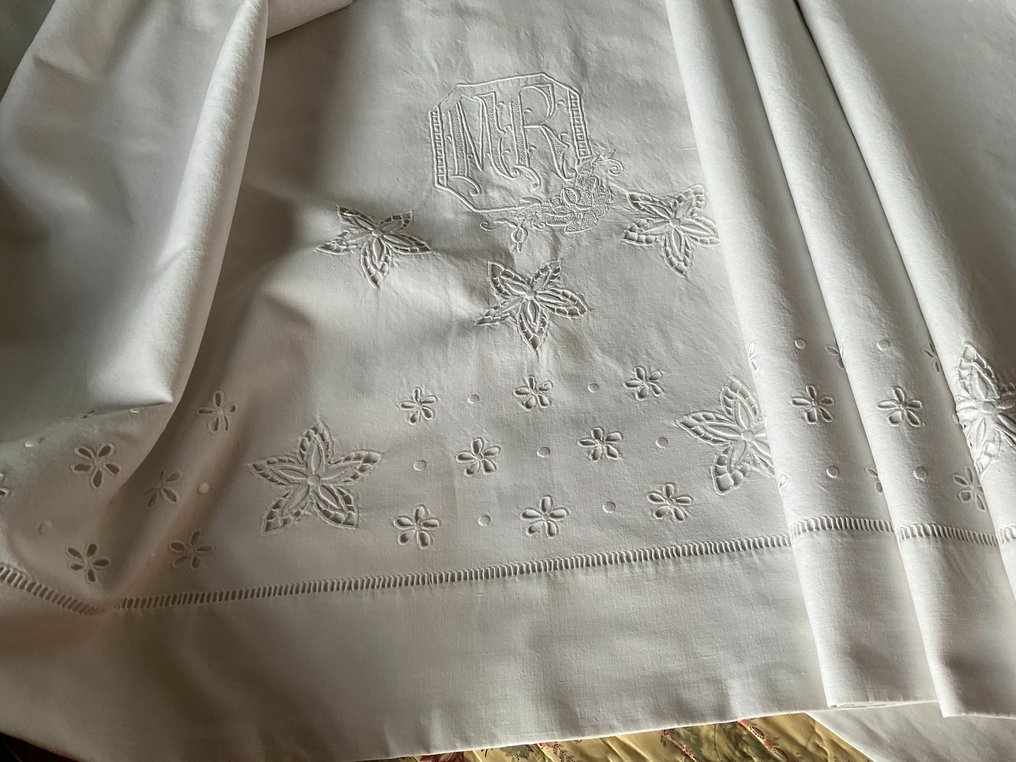 LINEN BED LINEN WITH INITIALS M.R. Bed sheet 2.9 m 2 m Catawiki