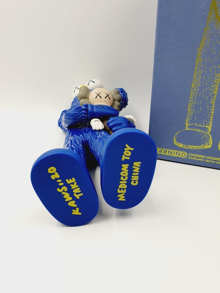 Kaws (1974) - KAWS Take  Blue 2020 #2.1