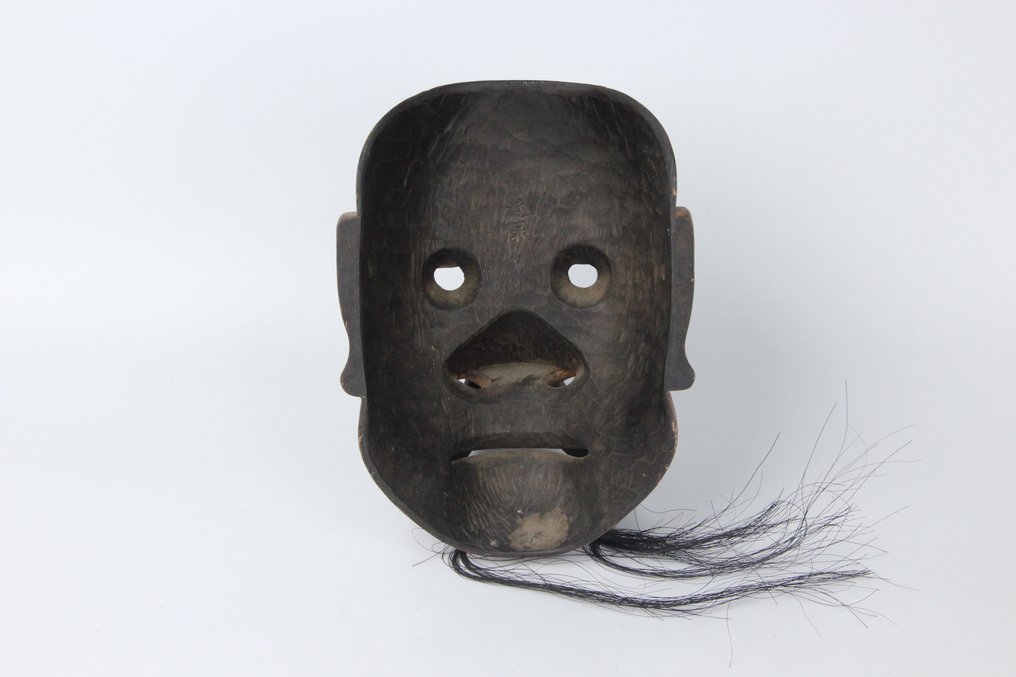 Noh maszk - Fa, Antik Noh maszk: „Namenubu Akuō” – hagyományos maszk kiálló orrcsomóval #2.1