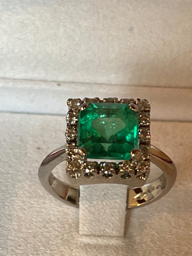 Ring Weißgold Smaragd #1.0