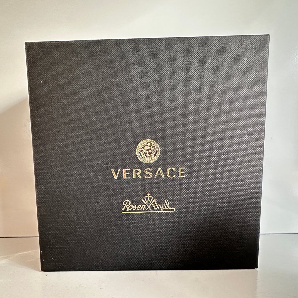 Rosenthal - Versace - Ποτήρι ζέσεως - Κούπα με χερούλι 9 εκ. από τη συλλογή Χριστουγεννιάτικων προϊόντων Holiday Alphabet 2019 - Πορσελάνη - Καινούργιο, στην αρχική του συσκευασία #4.3